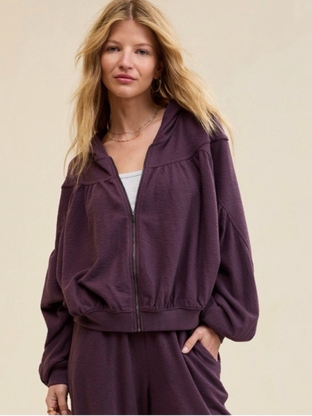 Aerie Zip-Up💜
